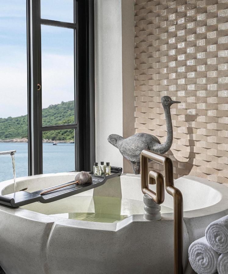 Club Twin Room with Two Single Beds and Panoramic Ocean View